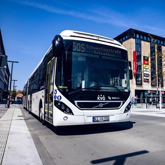 Volvo Bus am Holstenfleet