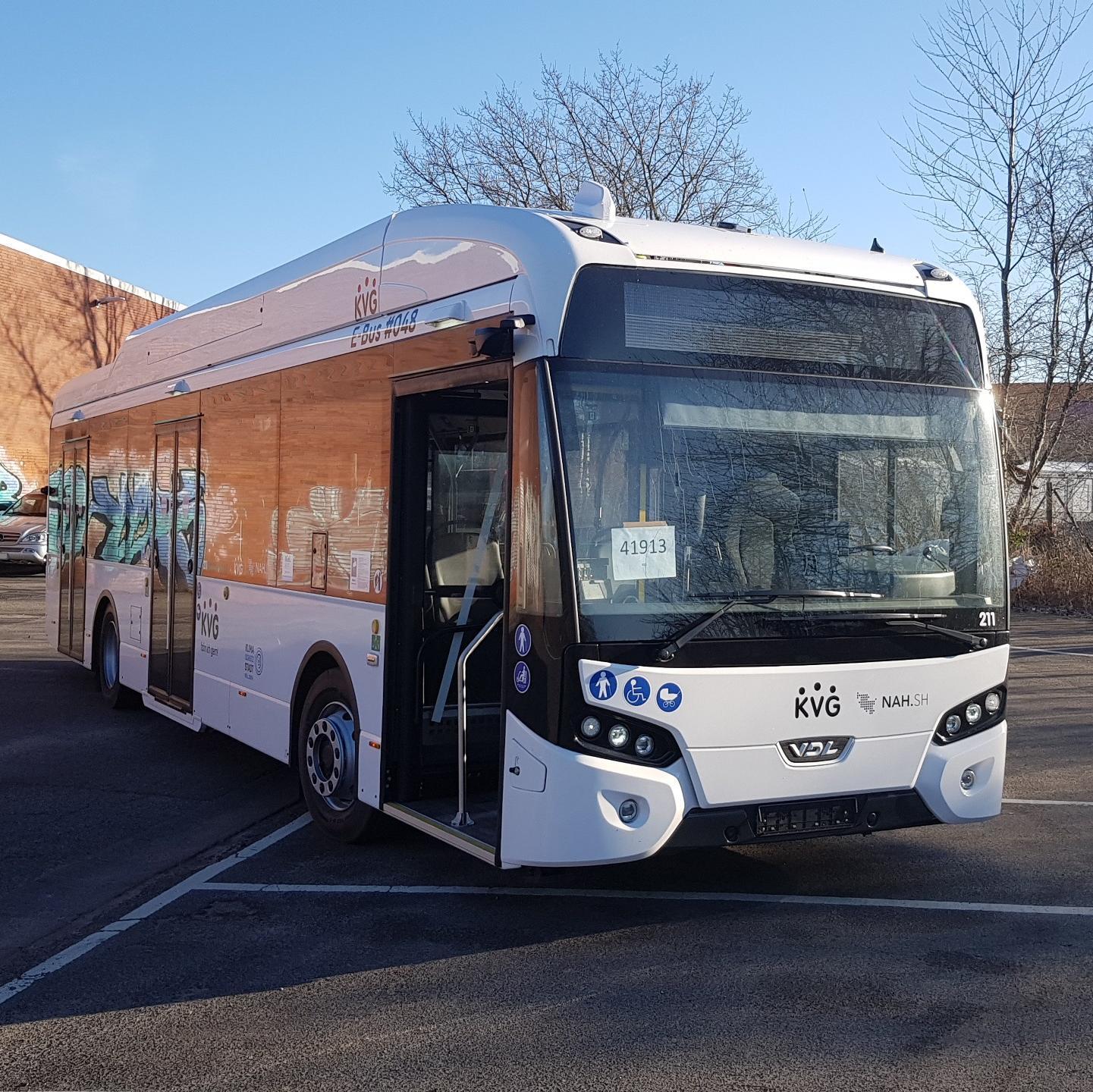 E-Bus #048 in der Diedrichstraße