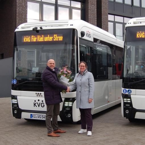 KVG nimmt zwei neue Elektro-Kleinbusse in Betrieb